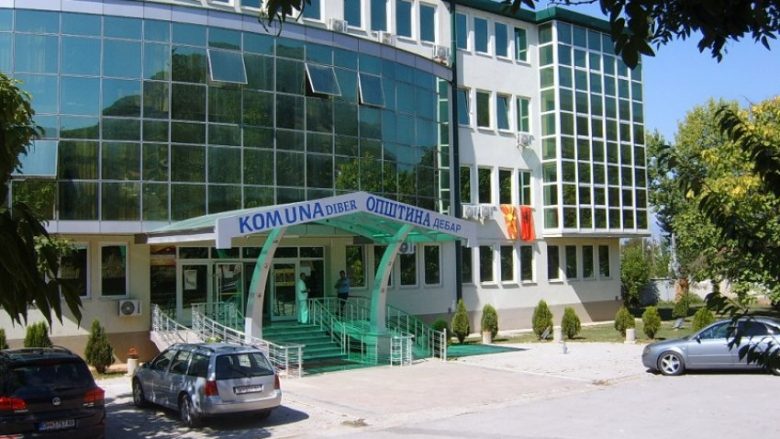 Dibër: Rivotimi bëhet në një vendvotim