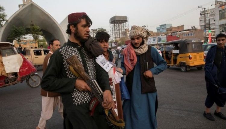 Rusia shqyrton heqjen e talibanëve nga lista e organizatave terroriste