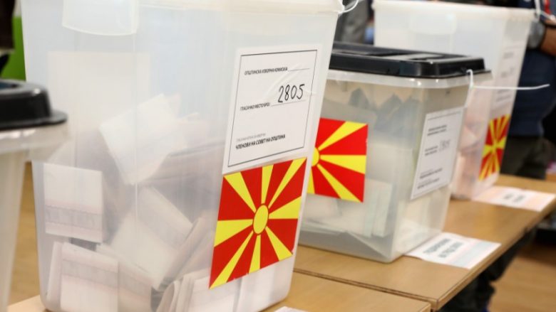 Maqedoni: U dorëzohen mandatet kryetarëve të konfirmuar në raundi e parë