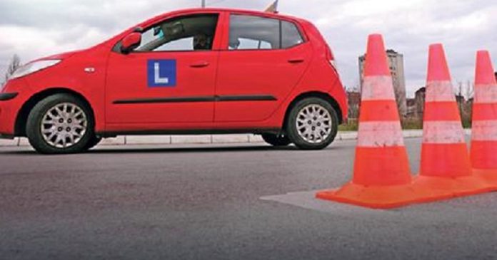 Autoshkollat ​​kërkojnë rritjen e çmimit të shërbimeve për 30%