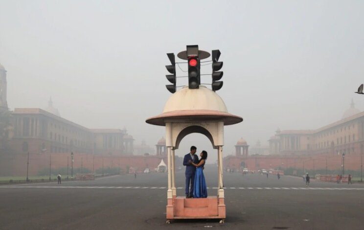 Ajri i ndotur mbyll shkollat në Delhi