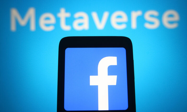 Facebook, Instagram, WhatsApp përjetojn ndërprerjen globale