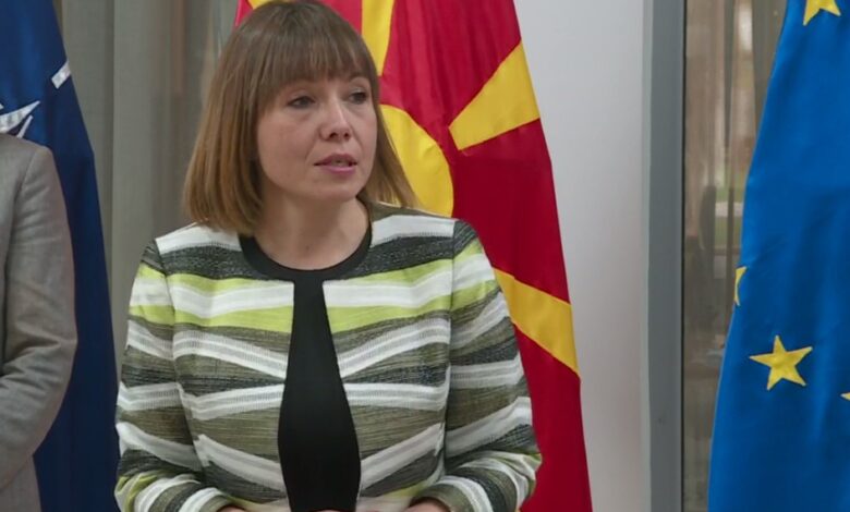 Carovska: Sigurojmë qasje të barabartë në arsim cilësor për çdo fëmijë