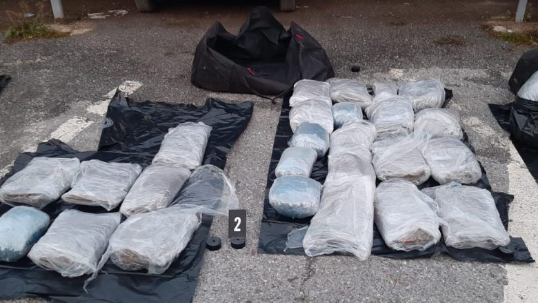 Ndalohet transporti i drogës nga Shqipëria në Maqedoni me vlerë prej 300 mijë eurove
