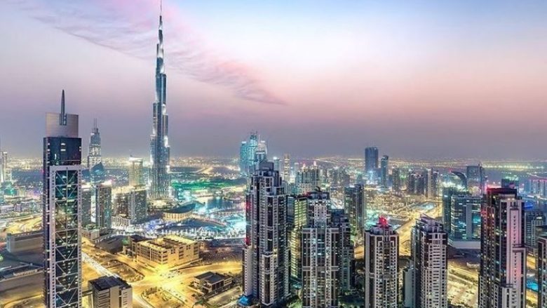 Emiratet e Bashkuara Arabe ndryshojnë ditët e punës, e premtja me gjysmë orar