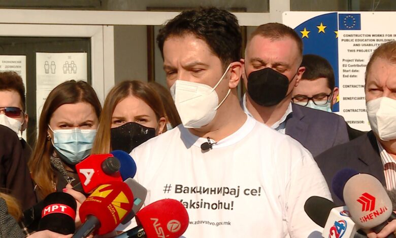 Ministri Sali mori dozën e tretë të Pfizer: Vaksinimi është mënyra më e mirë për të mbrojtur popullsinë nga Covid-19.