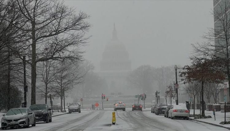Stuhia e borës godet SHBA-në, qindra mijëra njerëz pa energji elektrike