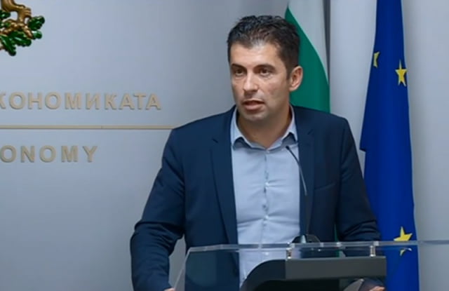 Petkov: Nga tetë ditë si kryeministër, Kovaçevski ka kaluar katër në qeverinë bullgare