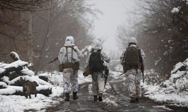 Në frontin e Ukrainës shtohet frika për luftë