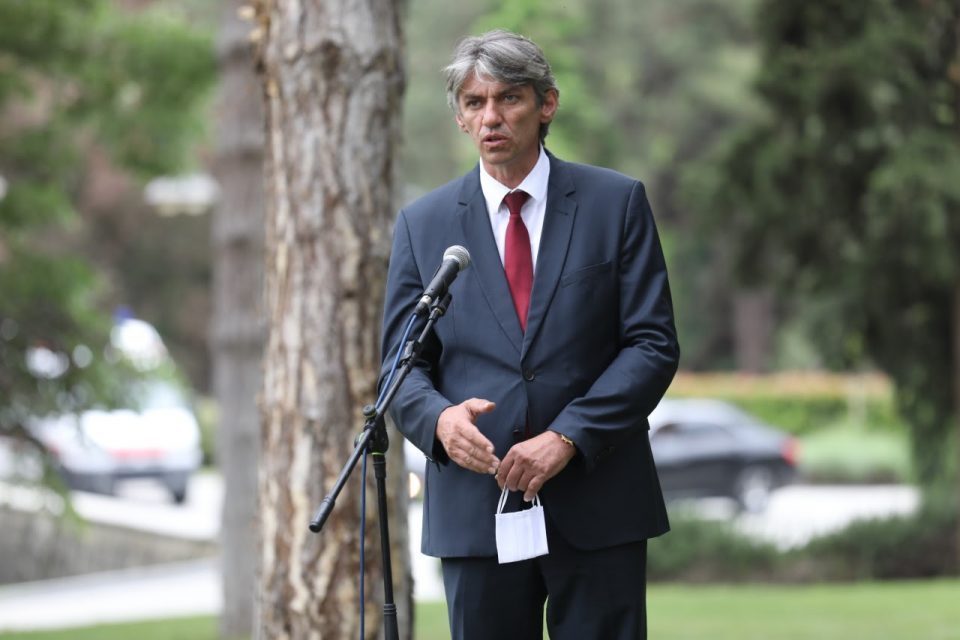 Ahmeti në Prishtinë flet për projekte dhe për dialogun, Sela flet për Ali Ahmetin