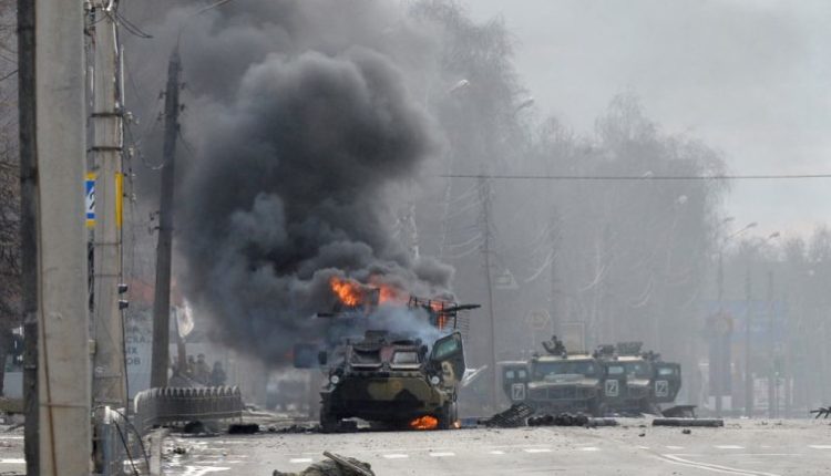 Rusia nuk tërhiqet nga bombardimet, goditet me raketë shtëpia e Presidentit Zelensky
