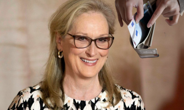 Kosovari gjen kuletën e aktores së famshme Meryl Streep me 2,000 dollarë brenda, gazetari i CNN tregon ngjarjen