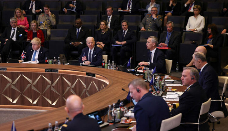 Zelensky thirrje NATO-s: Duam armë pa kufi, mos na flisni për standarde