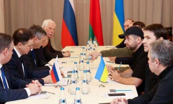 Raundi i tretë i bisedimeve Rusi-Ukrainë, bëhet e ditur ora dhe vendi
