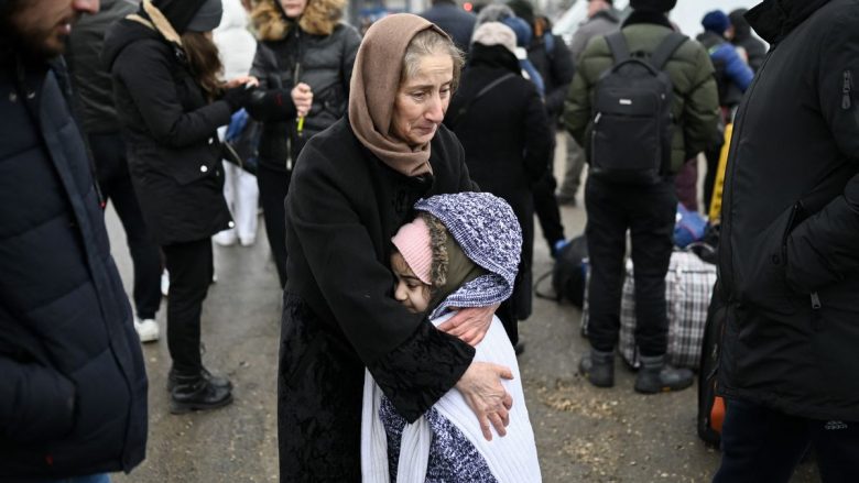 20 shtetas të Maqedonisë së Veriut nuk dëshirojnë të largohen nga Ukraina