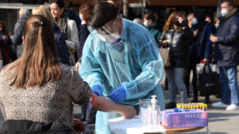 KSI rekomandoi zbutje të masave kufizuese, situata me pandeminë në Maqedoni është stabile