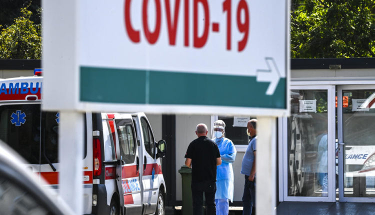 11 të vdekur dhe 340 raste të reja nga KOVID-19 në Maqedoninë e Veriut