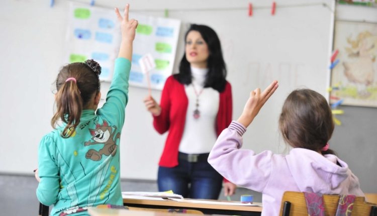 LSDM: Mësimdhënësit tani pagat le t’i kërkojnë nga SASHK