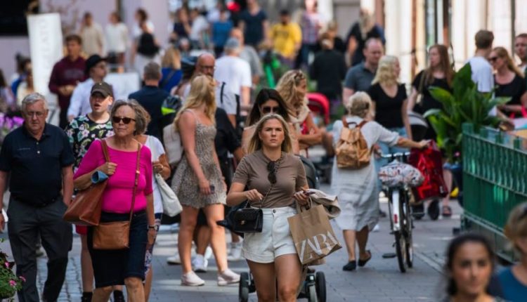 Suedia rekomandon dozën e pestë të vaksinës kundër COVID-19 për disa kategori