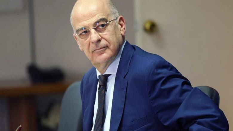 Dendias në Shkup në takim me Pendarovskin, Kovaçevskin dhe Osmanin