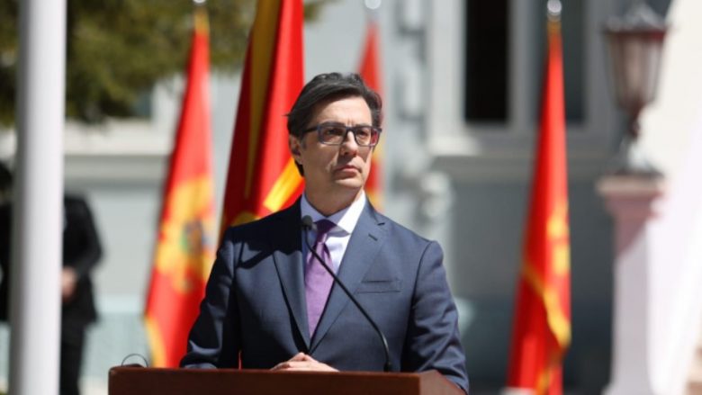 Pendarovski: Rreziku i luftërave të reja po troket sërish në derën e Evropës