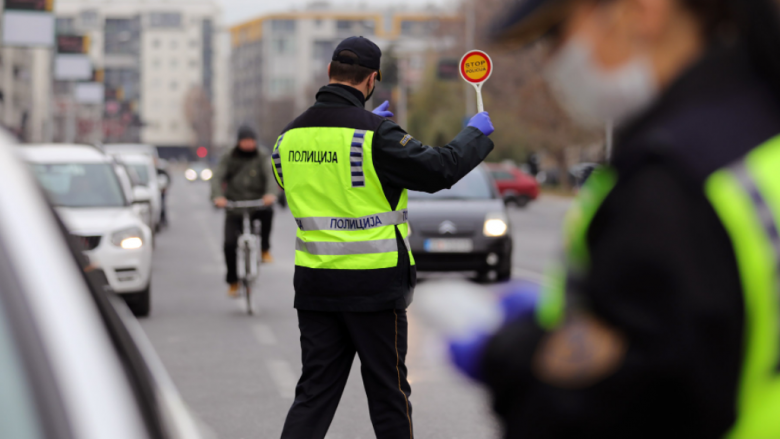Policia në Shkup vazhdon me kontrolle, dje janë gjobitur 127 shoferë
