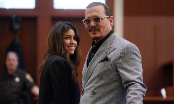 Pas përfundimit të gjyqit, e papritura ndodh me avokaten e Johnny Depp