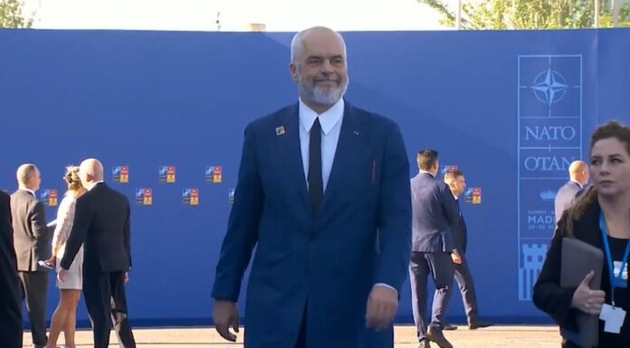 Edi Rama arrin në Samitin e NATO-s në Madrid