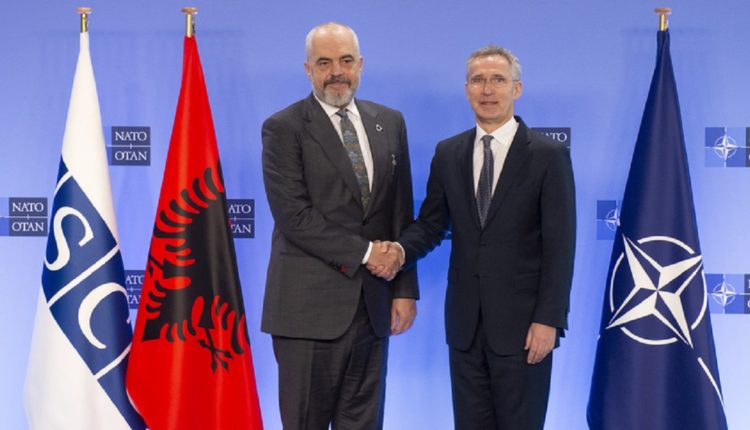 Rama sot shkon në selinë e NATO-s, takohet me Stoltenbergun