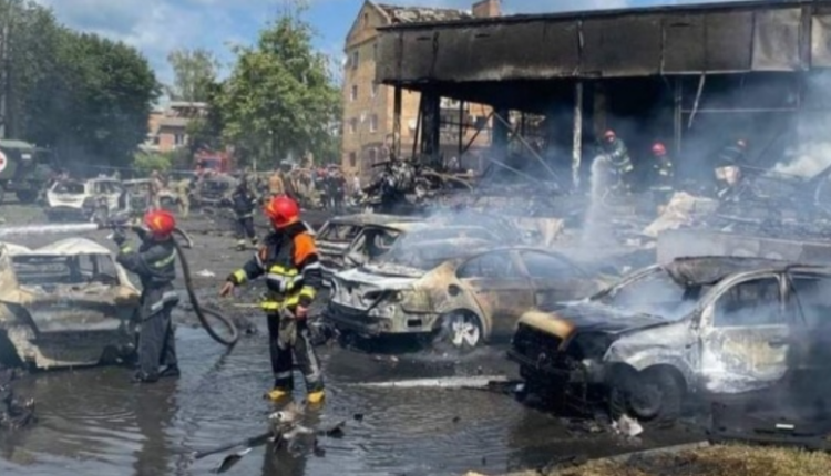 Rritet numri i viktimave nga sulmi rus në Vinnytsia, dhjetëra njerëz në dyert e spitaleve