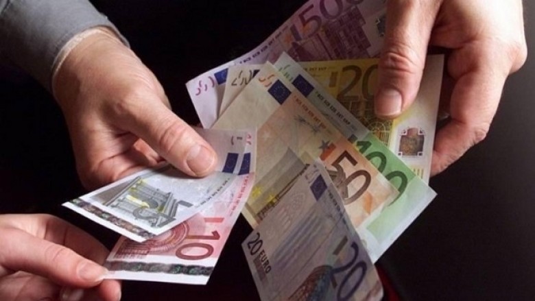 Një person duke u paraqitur si zyrtarë i DAP-it, ka mbledhur para nga qytetarët e Kavadarit për “ulje të borxheve” ndaj institucionit