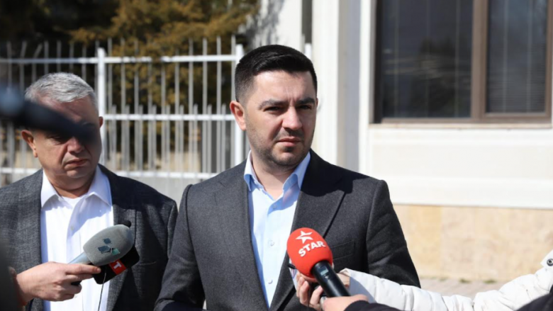 Bekteshi: Nga e hëna EVN do të vendos njehsorët e energjisë elektrike në Haraçinë dhe në çdo vendbanim ku ka humbje energjetike