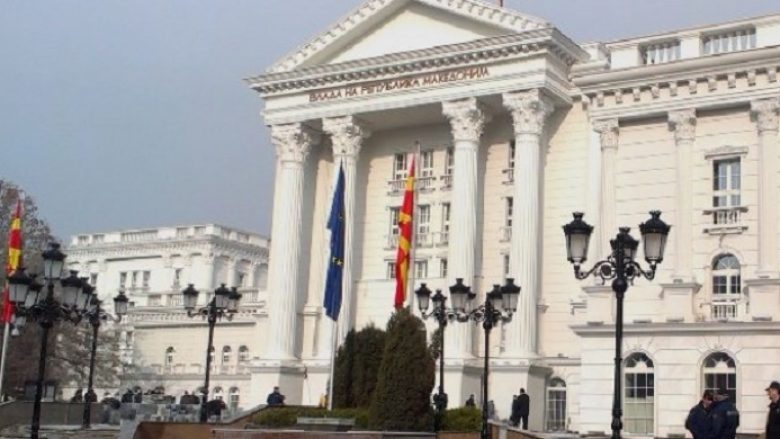 Qeveria miraton ndryshimet ligjore, personat nga “lista e zezë” do të sanksionohen edhe në Maqedoni
