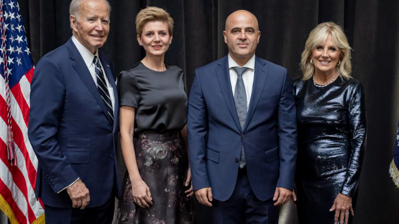 Kovaçevski takoi Bidenin: Partneriteti strategjik me SHBA-në për ne është jashtëzakonisht i rëndësishëm