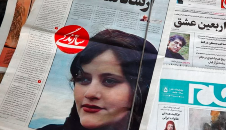 Arrestohet gazetari që raportoi vdekjen e 22-vjeçares Mahsha Amini