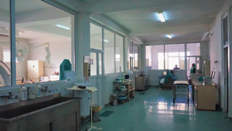 Rritet numri i fëmijëve të cilët mjekohen nga infeksionet respiratore në spitalin e Kumanovës