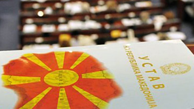Maqedoni, procedura për hapjen e Kushtetutës më së voni në muajt e parë të vitit 2023