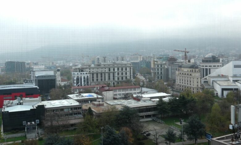 Shkupi, ndër qytetet me ajrin më të ndotur në botë