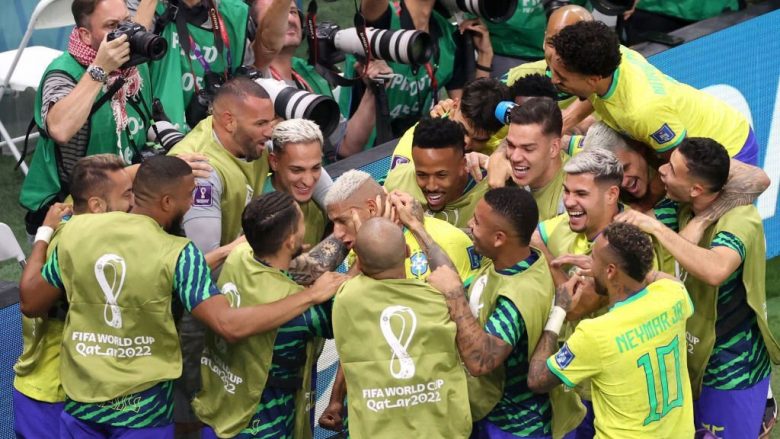 Spektakli brazilian fillon që në ndeshjen e parë në Kampionatin Botëror