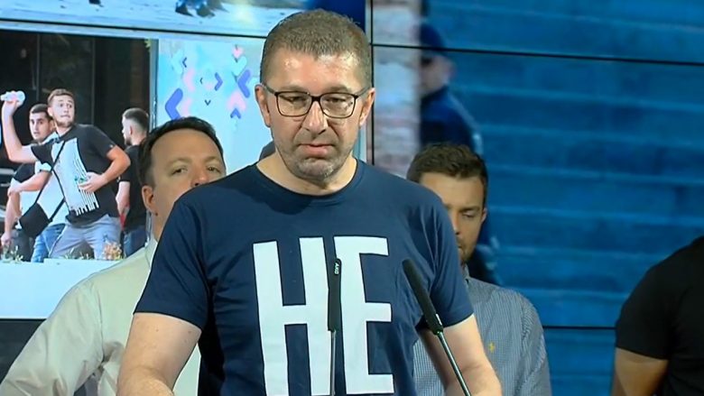 Mickoski: Sa më gjatë që kjo qeveri të qëndroj në pushtet, aq më pak njerëz do mbeten në Maqedoni