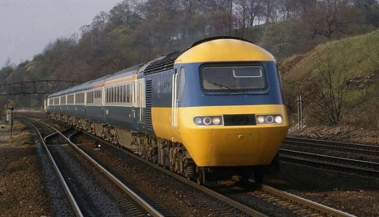 Greva e hekurudhave franceze mund të lërë 200.000 udhëtarë pa tren për Krishtlindje