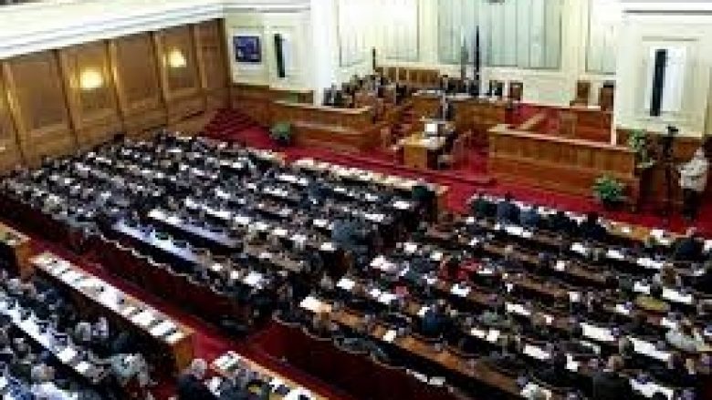 Kuvendi i Bullgarisë sot do të diskutojë për marrëdhëniet me Maqedoninë e Veriut, përmendet sërish “veto”