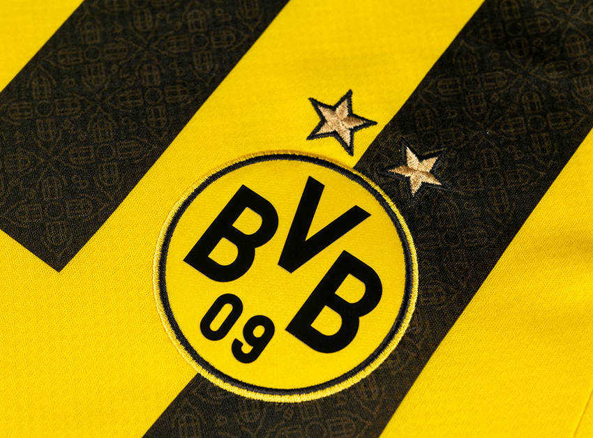 Borussia Dortmund përgatitet për shampanjën e titullit