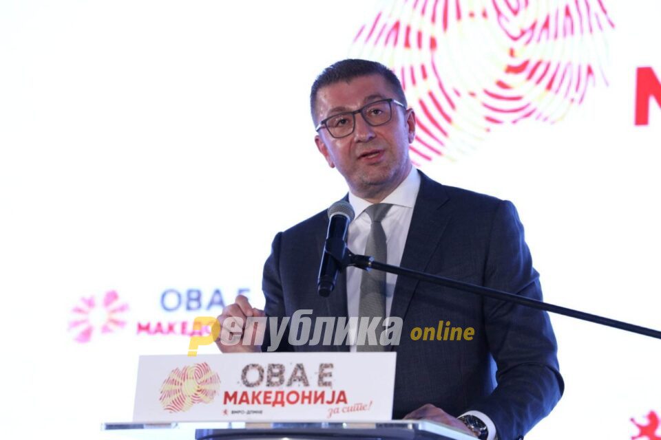Mickoski: Është koha që BDI, pas 20 vitesh në pushtet, të shkojë në opozitë dhe të reformohet