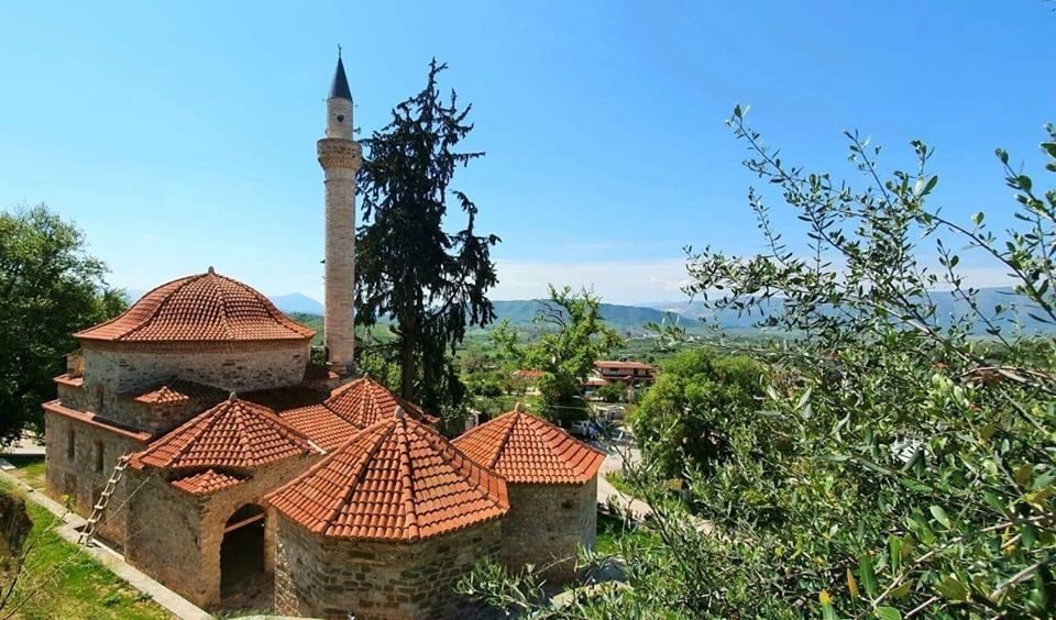 Xhaminë e Gjin Aleksit, në Shqipëri e vetmja në botë që ka emër të krishterë