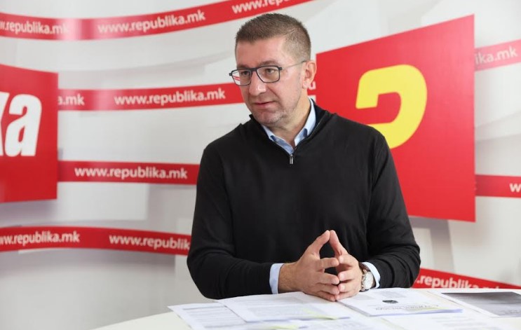 Mickoski: Opozitës shqiptare i kam dërguar mesazh për koalicion, por deri më tani nuk kam marrë përgjigje