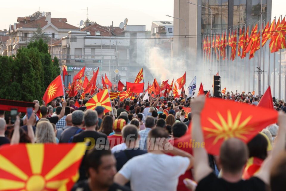 Rejtingu i LSDM-së vazhdon të bjerë, ndërsa i VMRO-DPMNE-së dhe Mickoskit vazhdon të rritet