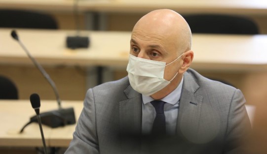Konfirmohen shkrimet e “Republikës”: Pelivanovit iu dha titulli i Prokurorit të Lartë për të gjitha skandalet