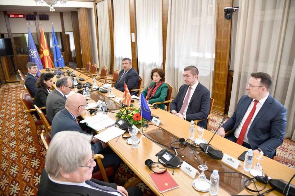 Mickoski dhe Siljanovska në takim me delegacionin e komisionit ad-hok të Asamblesë Parlamentare të Këshillit të Evropës
