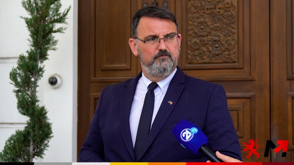 Stoillkovski: Ministri Demiri i SDS/BDI-së as nuk ndjen, as nuk kërkon përgjegjësi, as nuk e ka idenë se çfarë po ndodh në Kirurgji, do të ketë përgjegjësi